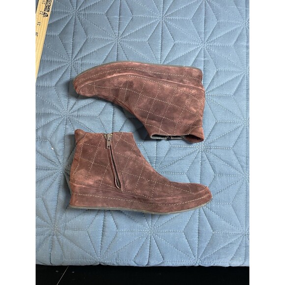 Stephane Kelian Paris Burgundy Suede Quilted Wedge Bootie Womens Size 7 - Picture 6 of 16
